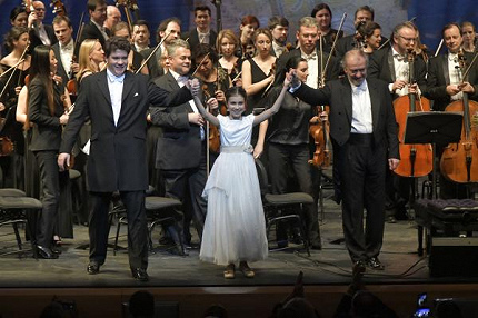 ДОРОГУ МОЛОДЫМ