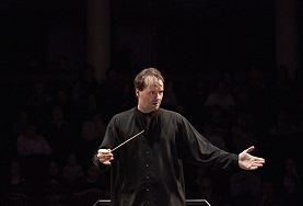 Василий ВАЛИТОВ: &laquoИНТЕРЕСНО ПРЕДЛОЖИТЬ ОРКЕСТРУ НЕЧТО НОВОЕ&raquo