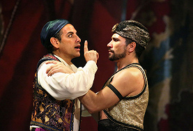 ПУТЕШЕСТВИЕ К РОССИНИ, ИЛИ ДЕЛИКАТЕСЫ ДЛЯ ГУРМАНОВ