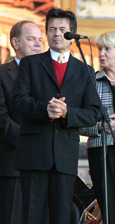 ЕВРООРКЕСТРИЯ УТВЕРЖДАЕТСЯ В РОССИИ 