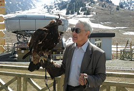 Юрий КАСПАРОВ: &laquo;ВАЖНО НЕ СКАТЫВАТЬСЯ ДО КОНФОРМИЗМА&raquo;