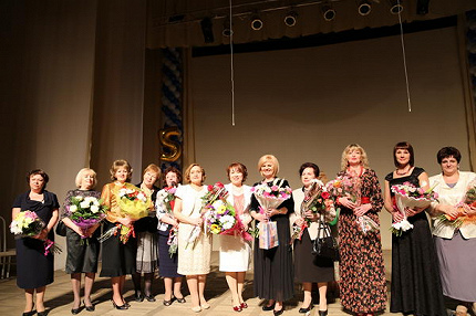 В АТМОСФЕРЕ ТВОРЧЕСКОГО ПОИСКА