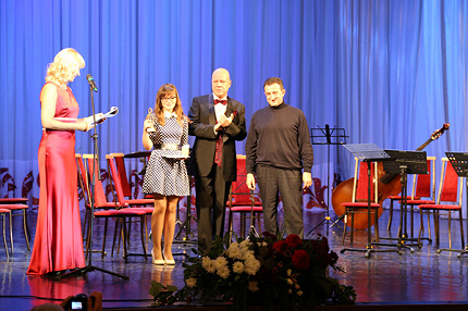 АНСАМБЛЕВОЕ ИСПОЛНИТЕЛЬСТВО – В ЕДИНОМ ПОРЫВЕ