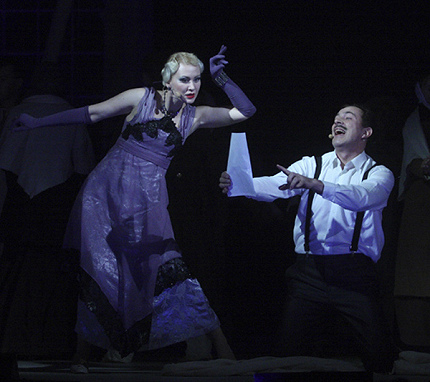 ОБЫКНОВЕННЫЕ ЧУДЕСА СВЕРДЛОВСКОЙ МУЗКОМЕДИИ