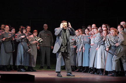 «МАКБЕТ»: БОЯТЬСЯ ИЛИ СМЕЯТЬСЯ?