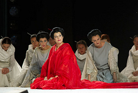 ОЗЕРО VS ОПЕРА: ВОДА ПОБЕЖДАЕТ