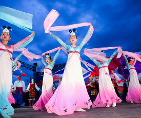 ИСКУССТВО МУДРОЕ НЕ ТЕРПИТ ПУСТОТЫ