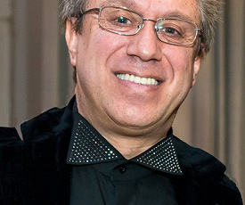 НА ПОРОГЕ  ПЕРЕМЕН