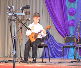 СВЯЗАНЫ ИСКУССТВОМ 