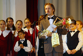 Владимир СИНЕНКО: &laquo;ХОЧУ ДАРИТЬ ДОБРО И РАДОСТЬ, А ИНАЧЕ НЕЛЬЗЯ&raquo;