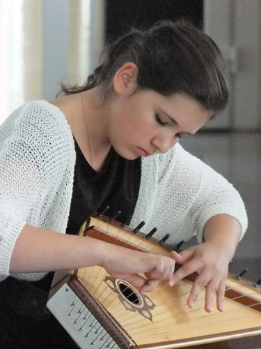 И ОБНАРУЖИТЬ В СЕБЕ ДУХ ГУСЛЯРА