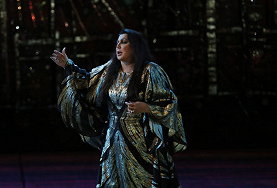 ТОРЖЕСТВЕННАЯ МИСТЕРИЯ