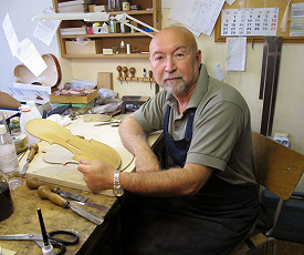 С ЛЮБОВЬЮ К СКРИПКЕ, К ТВОРЧЕСТВУ, К РОССИИ