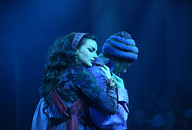 ЦЫГАНЕ ШУМНОЮ ТОЛПОЙ…