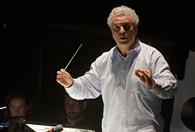 Патрик ФУРНЬЕ:  «МУЗЫКА – КАК ЖИЗНЬ, ВСЕГДА ИЗМЕНЧИВА, ТЕКУЧА»