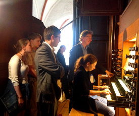 МЕСТО ВСТРЕЧИ  БАХА С БУКСТЕХУДЕ ИЗМЕНИТЬ НЕЛЬЗЯ