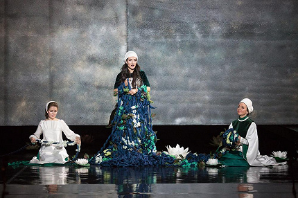 РАНИМАЯ ЖЕЛАНИЕМ