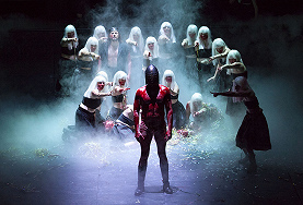 Когда сцена и яма не спорят