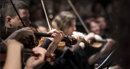 АКАДЕМИСТАМ - ДОРОГУ