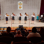 Образц. ансамбль скрипачей СЕРЕБРЯНЫЕ СТРУНЫ