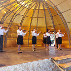 Образц. ансамбль скрипачей СЕРЕБРЯНЫЕ СТРУНЫ