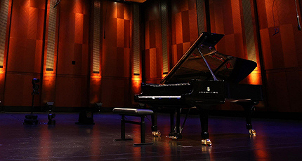 ПИАНИСТЫ, ВПЕРЕД!