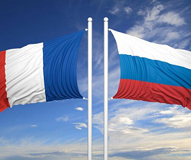 НАШИ В ПАРИЖЕ