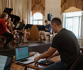 ДЕЛО МОЛОДЫХ