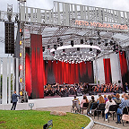 Играет И. Бессонов