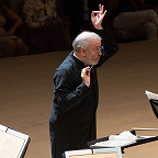 Дирижирует Валерий Гергиев. Фото Александра Шапунов