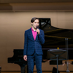 Выступает Ярослав Тимофеев. Фото предоставлено Московской филармонией