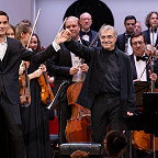 Александр Рудин, Дмитрий Шишкин и музыканты РНО. Фото предоставлено Московской филармонией.