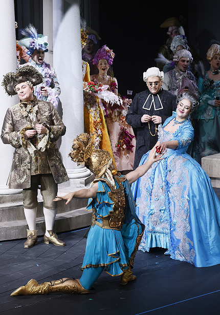 СТАРОМОДНАЯ КОМЕДИЯ