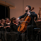 Играет Александр Рамм. Фото предоставлено Московской филармонией