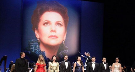 ВСЕ, ЧТО ОНА ЛЮБИЛА