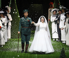 ЧТОБЫ КОСТЮМЧИК СИДЕЛ, ИЛИ ПРОЩАЙ, ОРУЖИЕ