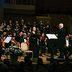 Анна Аглатова, Владимир Спиваков, Василий Ладюк, НФОР и Мастера хорового пения. Фото Лены Балакиревой предоставлено пресс-службой ММДМ