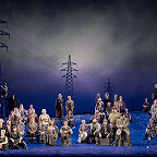 Финальная сцена из спектакля