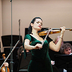 Играет Елена Таросян. Фото предоставлено пресс-службой ГАСО РТ