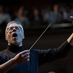 Дирижирует Федор Леднёв. Фото Екатерины Христовой