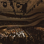 Теодор Курентзис и MusicAeterna. Фото Антона Галкина