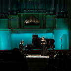 Альбина Латипова и Алексей Мельников. Фото предоставлено пресс-службой Московской филармонии
