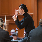 Теодор Курентзис, Андрей Бараненко и музыканты MusicAeterna. Фото Антона Галкина