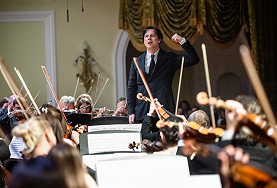 ПРИКЛЮЧЕНИЯ ВАЛЬСА, КРАСНЫЙ ПЕТУХ И ЭДИПОВ КОМПЛЕКС