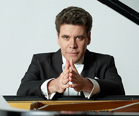 С ПРАЗДНИЧНЫМ НАСТРОЕМ