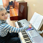 В классе клавишного синтезатора