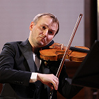 Играет Никита Борисоглебский. Фото Дениса Рылова © Московская консерватория