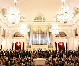 КАРМИНА БУРАНА И НЕРАВЕНСТВО