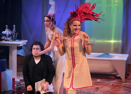 Опера врачует оперетту