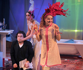 Опера врачует оперетту